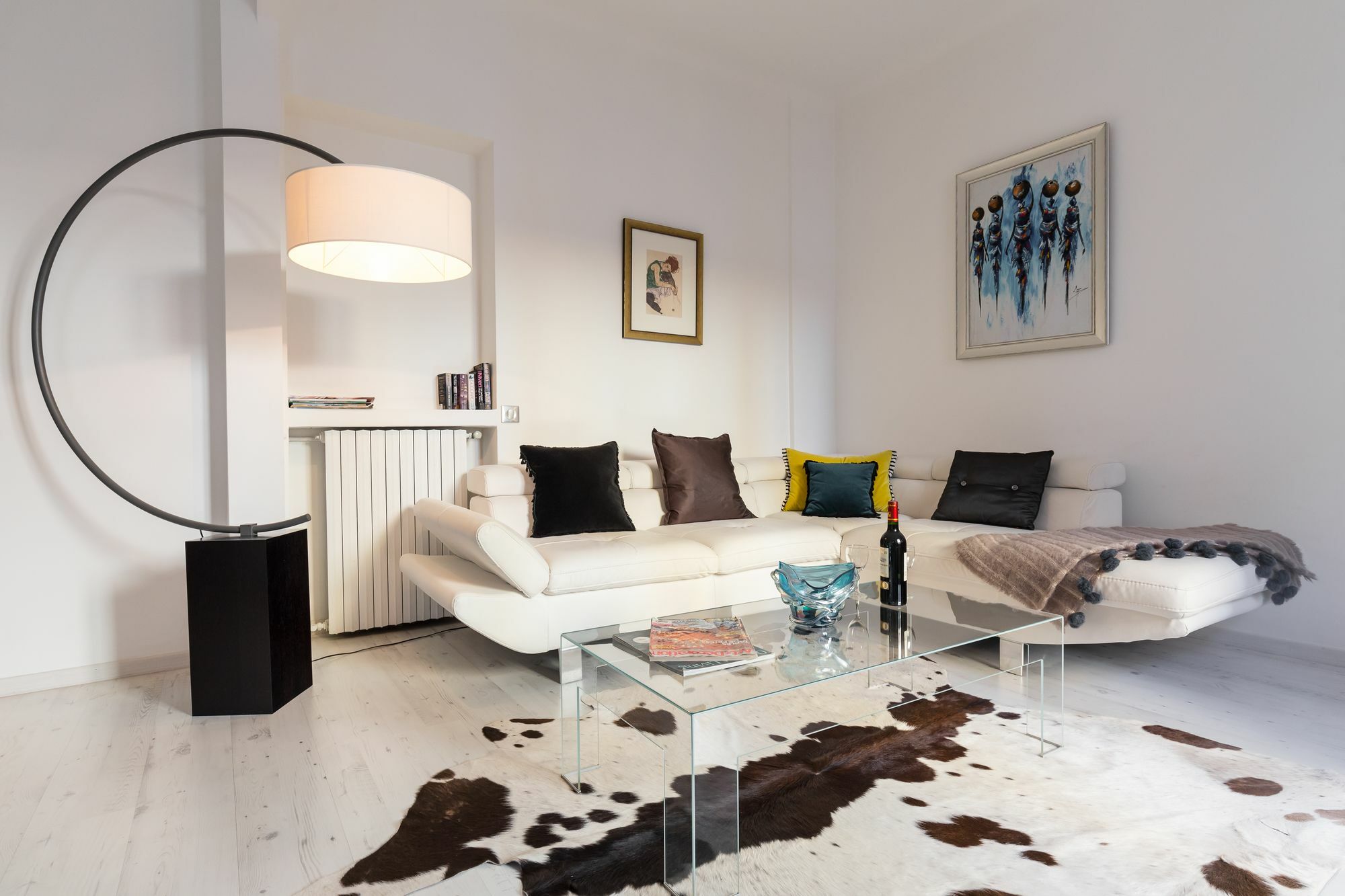 Centrally Located Modern 2 Bed Apartment In Cannes With Aircon And High Ceilings And Modern Design 696 Bagian luar foto